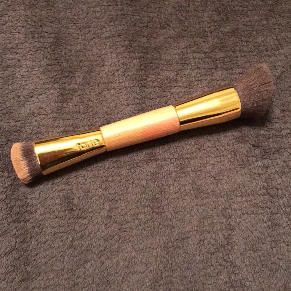 Contour brush